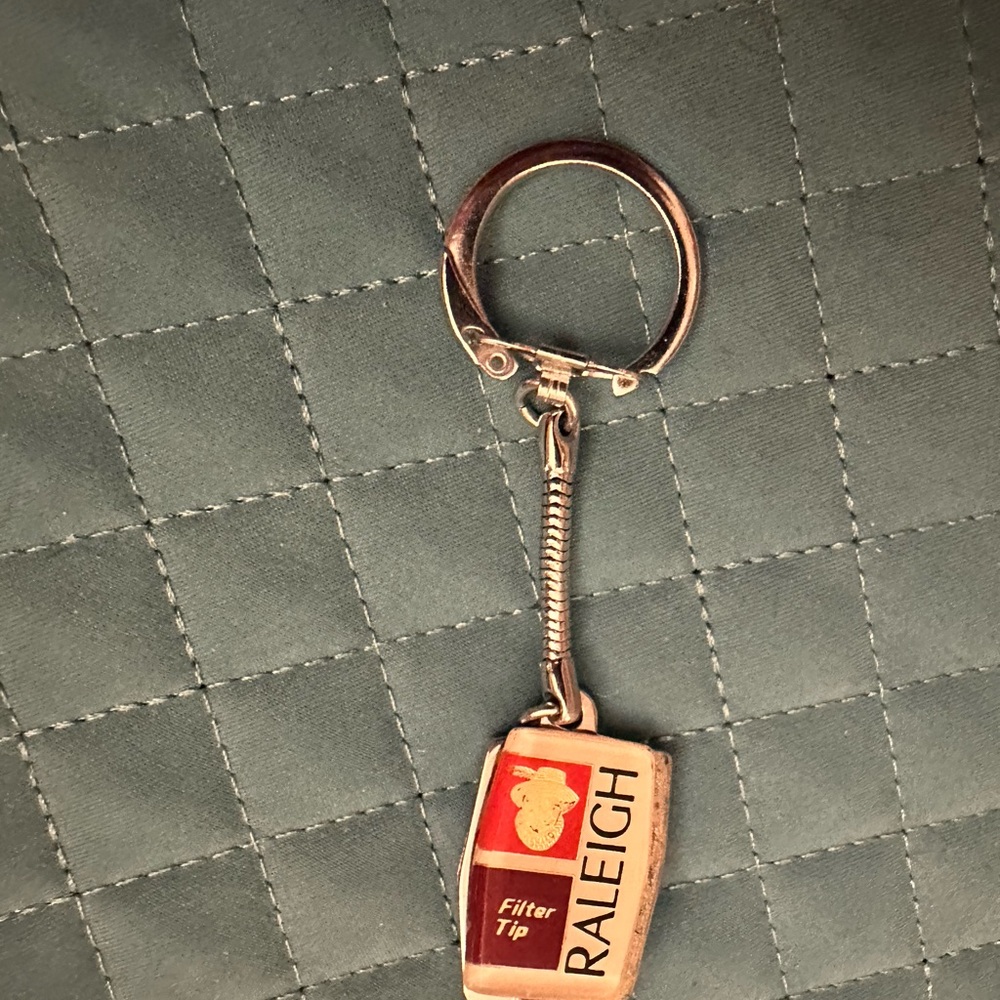 VINTAGE Raleigh cigarette keychain nail clipper. Used
